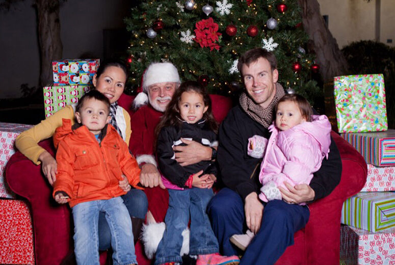 Santa Claus with children